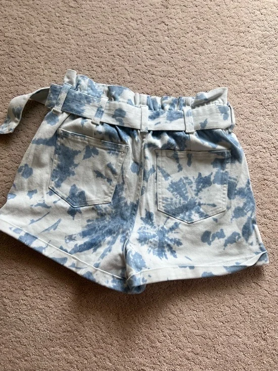 Tie-Dye Blue and White High-Waist Women's Shorts - Picture 2 of 2